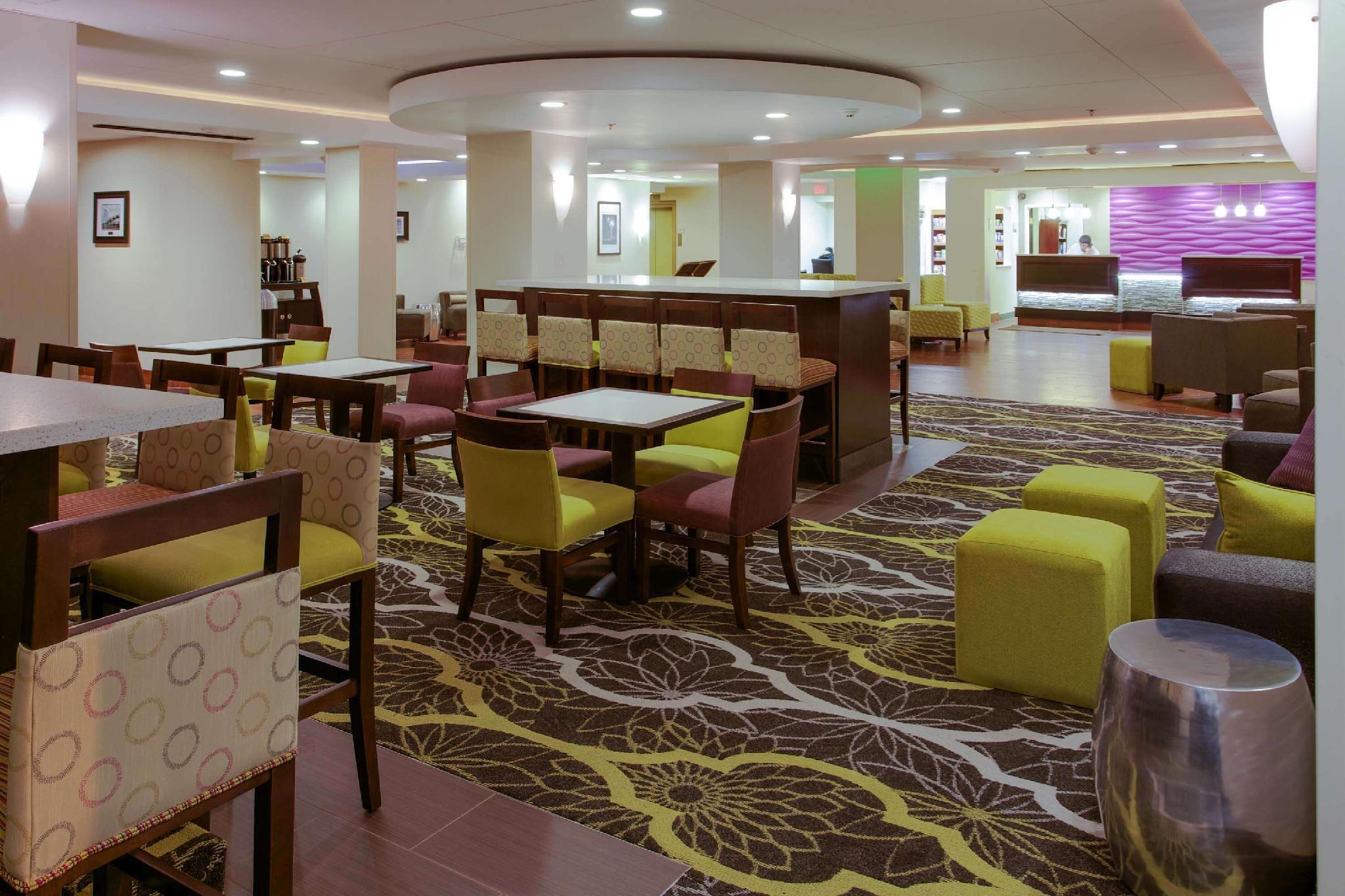 La Quinta By Wyndham Springfield Otel Dış mekan fotoğraf