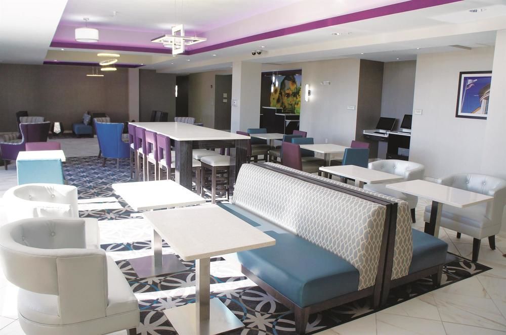 La Quinta By Wyndham Springfield Otel Dış mekan fotoğraf